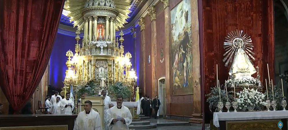 El Se Or Y La Virgen Del Milagro Ya Ocupan Sus Lugares En La Catedral